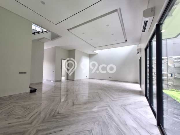 For Sale! Premium House LT 375m2 Desain Modern di Pakuwon Indah For Sale! Premium House LT 375m2 Desain Modern di Pakuwon Indah