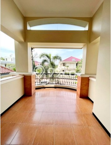 Rumah Eksklusif Dijual LT 684m2 di Sukolilo, Surabaya Rumah Eksklusif Dijual LT 684m2 di Sukolilo, Surabaya