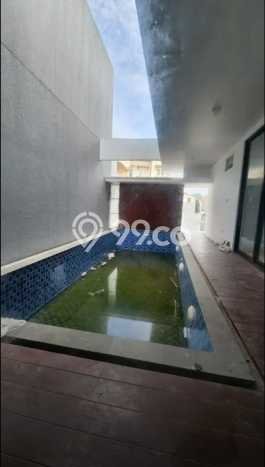 Ready to Use! Luxury House LT 220m2 Desain Modern di Pakuwon Indah Ready to Use! Luxury House LT 220m2 Desain Modern di Pakuwon Indah