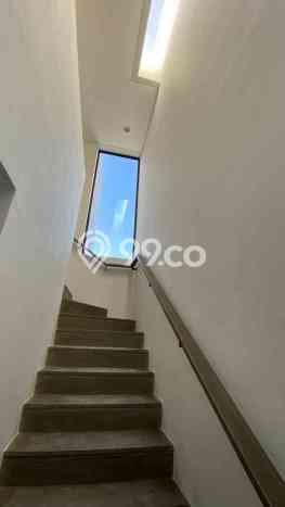 Dijual Rumah Mewah Megah Dengan View Eksklusif di Citraland, Surabaya Dijual Rumah Mewah Megah Dengan View Eksklusif di Citraland, Surabaya