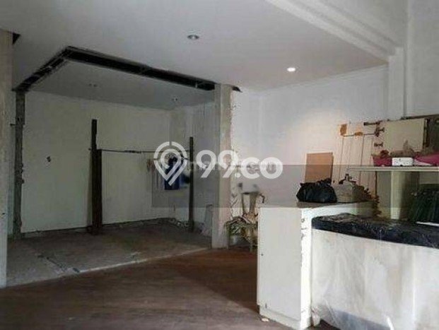 Rumah Minimalis LB/LT 1500m2/1175m2 Siap Huni di Kemang, Jakarta Selatan Rumah Minimalis LB/LT 1500m2/1175m2 Siap Huni di Kemang, Jakarta Selatan