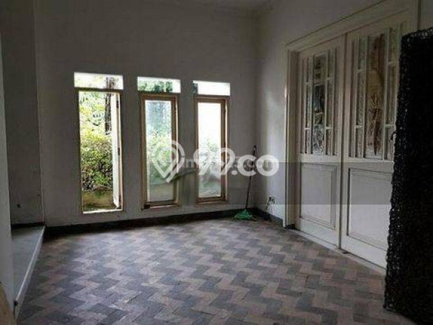 Rumah Minimalis LB/LT 1500m2/1175m2 Siap Huni di Kemang, Jakarta Selatan Rumah Minimalis LB/LT 1500m2/1175m2 Siap Huni di Kemang, Jakarta Selatan