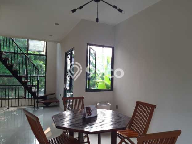 Rumah Modern 3 KT LT 102m2 di Cirendeu Rumah Modern 3 KT LT 102m2 di Cirendeu