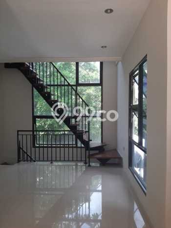Rumah Modern 3 KT LT 102m2 di Cirendeu Rumah Modern 3 KT LT 102m2 di Cirendeu