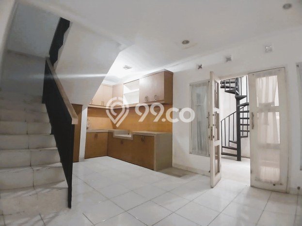 Ready to Use! Premium House LT 120m2 Desain Modern di Pondok Indah Ready to Use! Premium House LT 120m2 Desain Modern di Pondok Indah