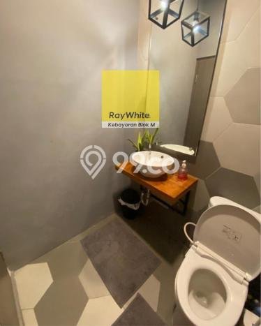 Rumah Luxury Modern Tanpa Renovasi di Lebak Bulus Jakarta Selatan Rumah Luxury Modern Tanpa Renovasi di Lebak Bulus Jakarta Selatan