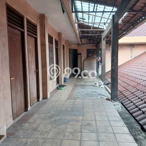 Unit Kantor Dijual di Jakarta Barat LT 465m2 & LB 903m2 Unit Kantor Dijual di Jakarta Barat LT 465m2 & LB 903m2