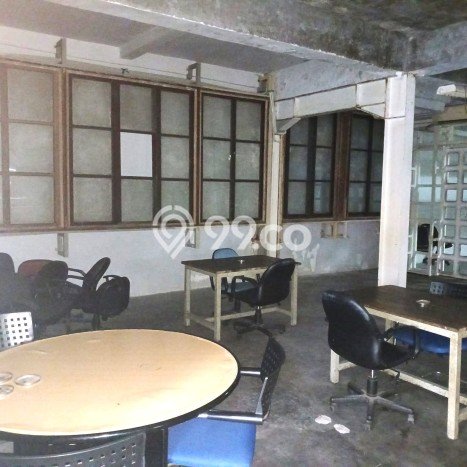Unit Kantor Dijual di Jakarta Barat LT 465m2 & LB 903m2 Unit Kantor Dijual di Jakarta Barat LT 465m2 & LB 903m2