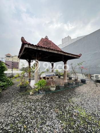 Untuk Dijual Kantor di Menteng Jakarta Pusat LT 390m2 / LB 900m2 Untuk Dijual Kantor di Menteng Jakarta Pusat LT 390m2 / LB 900m2