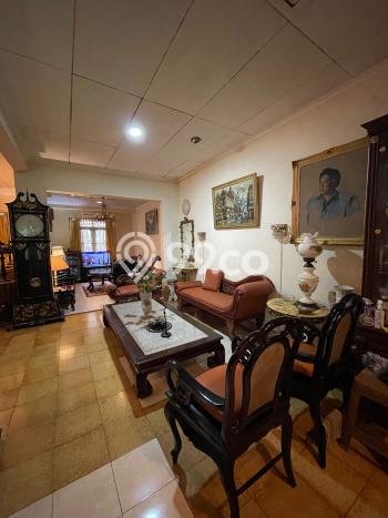 Hunian Eksklusif Siap Huni LT 250m2 di Tebet, Jakarta Selatan Hunian Eksklusif Siap Huni LT 250m2 di Tebet, Jakarta Selatan