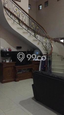 Dijual Rumah Premium dengan Fasilitas Sekitar Lengkap di Duren Sawit, Jakarta Timur Dijual Rumah Premium dengan Fasilitas Sekitar Lengkap di Duren Sawit, Jakarta Timur