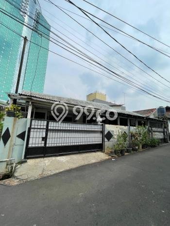 Rumah Luxury Modern Tanpa Renovasi di Bendungan Hilir Jakarta Pusat Rumah Luxury Modern Tanpa Renovasi di Bendungan Hilir Jakarta Pusat