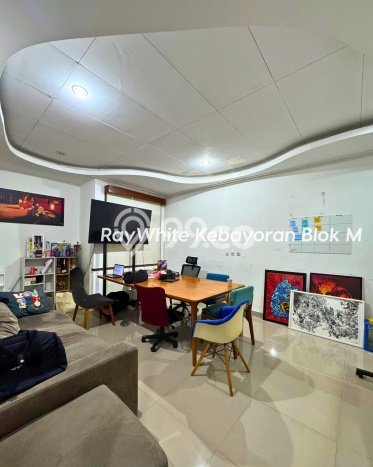 Rumah Luxury Modern Siap Huni di Pondok Indah Jakarta Selatan Rumah Luxury Modern Siap Huni di Pondok Indah Jakarta Selatan