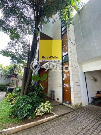 Rumah Luxury Modern Siap Huni di Kemang Jakarta Selatan Rumah Luxury Modern Siap Huni di Kemang Jakarta Selatan