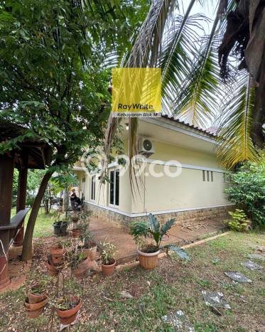 Rumah Elit LB 204m2 Siap Huni Desain Elegan di Rempoa, Tangerang Rumah Elit LB 204m2 Siap Huni Desain Elegan di Rempoa, Tangerang