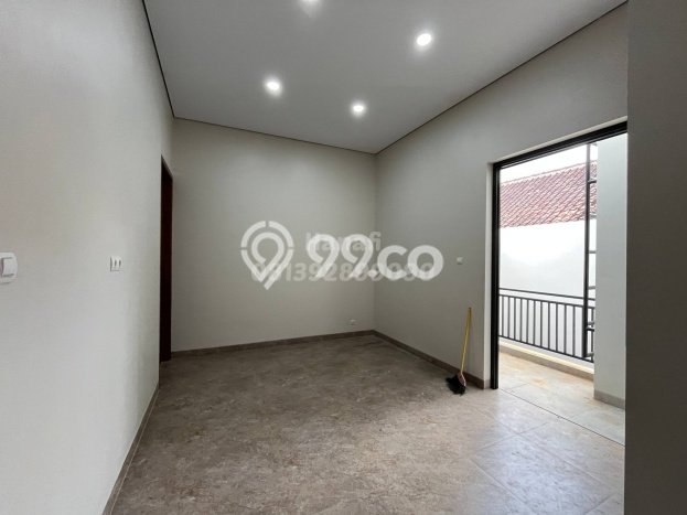 Rumah Modern Minimalis 4 Kamar Siap Huni di Ngaglik Rumah Modern Minimalis 4 Kamar Siap Huni di Ngaglik