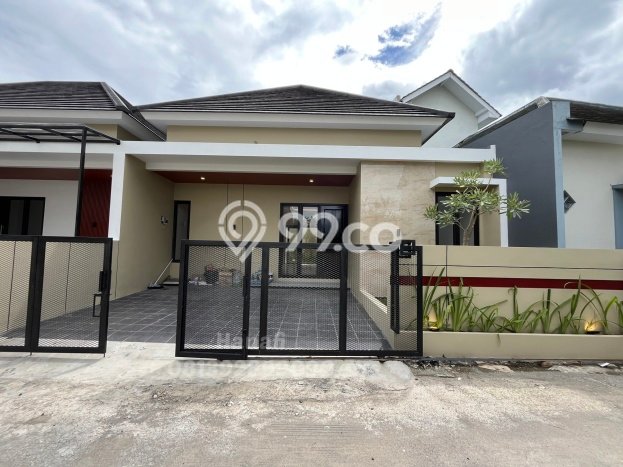 Rumah Modern Cantik 3 Kamar Bisa Langsung Pindah di Sleman Rumah Modern Cantik 3 Kamar Bisa Langsung Pindah di Sleman