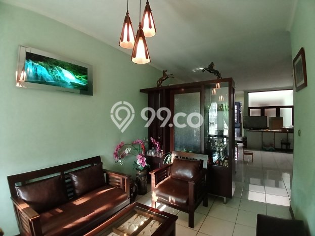 Rumah Mewah LB 300m2 Siap Pakai Desain Elegan di Pajajaran, Bandung Rumah Mewah LB 300m2 Siap Pakai Desain Elegan di Pajajaran, Bandung
