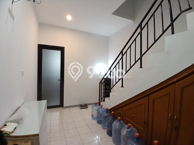 Rumah Elit LB 225m2 Siap Pakai Desain Elegan di Pajajaran, Bandung Rumah Elit LB 225m2 Siap Pakai Desain Elegan di Pajajaran, Bandung