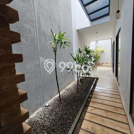 Rumah Luxury Modern Tanpa Renovasi di Setiabudi Bandung Rumah Luxury Modern Tanpa Renovasi di Setiabudi Bandung