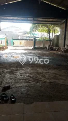 AREA BERKEMBANG! Gudang For Rent Kawasan , Luas 243m2m², Siap Operasional AREA BERKEMBANG! Gudang For Rent Kawasan , Luas 243m2m², Siap Operasional