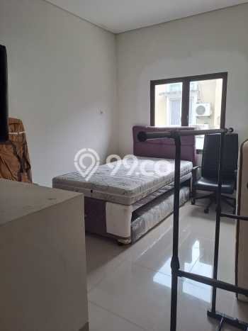 HARGA SPESIAL! Rumah di Cakung, Akses ke Fasilitas, 2 KM, LT 160m² LB 250m² HARGA SPESIAL! Rumah di Cakung, Akses ke Fasilitas, 2 KM, LT 160m² LB 250m²