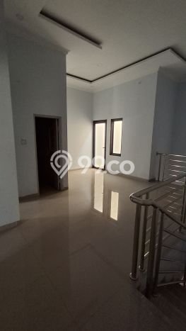 Rumah Luas Asri 3 KT Siap Huni di Summarecon Crown Gading Bekasi Rumah Luas Asri 3 KT Siap Huni di Summarecon Crown Gading Bekasi