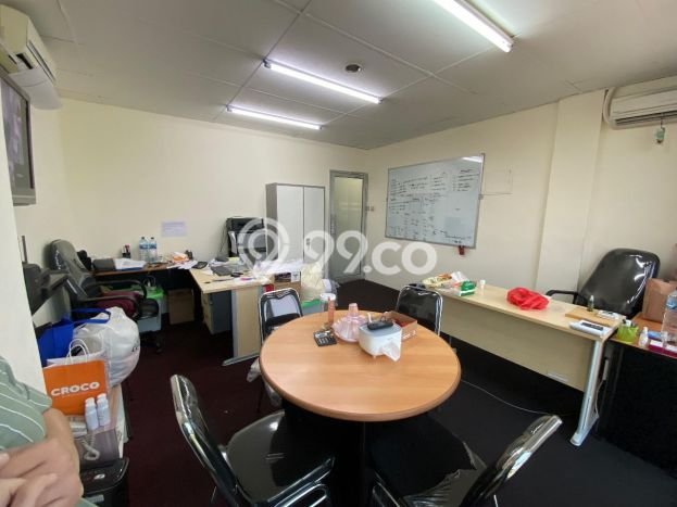 LOKASI STRATEGIS! Ruko Kawasan Cempaka Putih, Luas 150m², Akses Strategis LOKASI STRATEGIS! Ruko Kawasan Cempaka Putih, Luas 150m², Akses Strategis