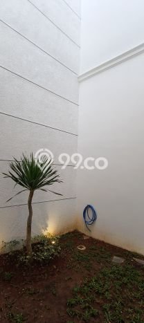 Rumah Mewah LB 250m2 Siap Huni Desain Elegan di Pondok Kelapa, Jakarta Timur Rumah Mewah LB 250m2 Siap Huni Desain Elegan di Pondok Kelapa, Jakarta Timur