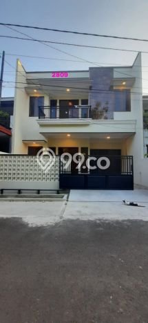 Rumah di Pondok Kelapa, Jakarta Timur, Luas 120m² LB 150m² Rumah di Pondok Kelapa, Jakarta Timur, Luas 120m² LB 150m²