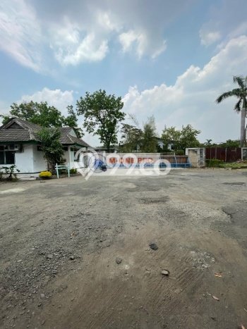 Gudang Ready Kawasan Pasar Kemis, Luas 2880m², Lokasi Komersial, Jalan Mudah Gudang Ready Kawasan Pasar Kemis, Luas 2880m², Lokasi Komersial, Jalan Mudah
