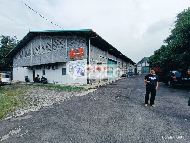 Unit Gudang Dijual di Gunung Putri Bogor Luas Bangunan 1800m2 Unit Gudang Dijual di Gunung Putri Bogor Luas Bangunan 1800m2