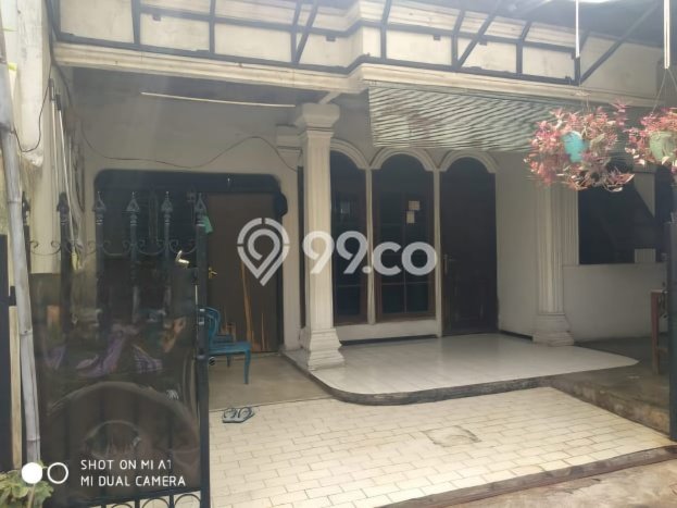 For Sale Rumah 5 Kamar Lokasi Strategis Bagus dan Strategis di Tebet For Sale Rumah 5 Kamar Lokasi Strategis Bagus dan Strategis di Tebet