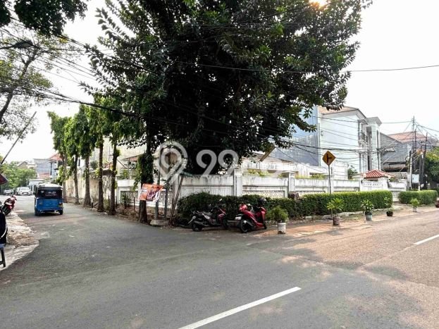 Rumah Mewah Siap Huni LT 600m2 di Tebet, Jakarta Selatan Rumah Mewah Siap Huni LT 600m2 di Tebet, Jakarta Selatan