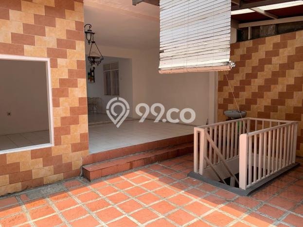 Rumah Luas Asri 3 KT Siap Pakai di Cawang Jakarta Timur Rumah Luas Asri 3 KT Siap Pakai di Cawang Jakarta Timur