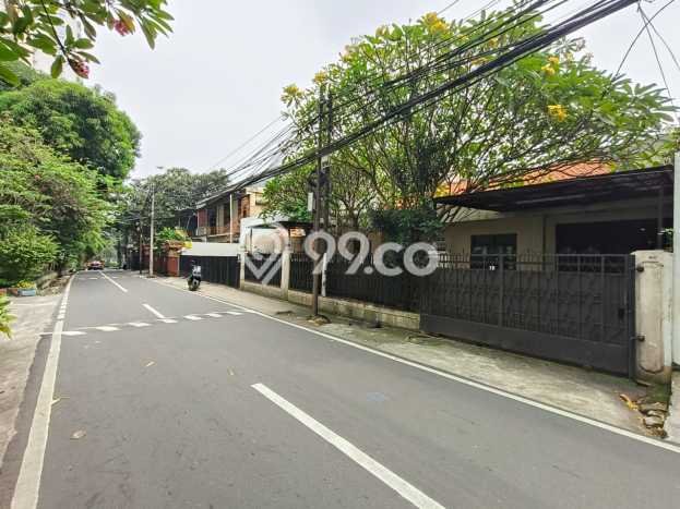 Hunian Mewah Siap Huni LT 250m2 di Tebet, Jakarta Selatan Hunian Mewah Siap Huni LT 250m2 di Tebet, Jakarta Selatan