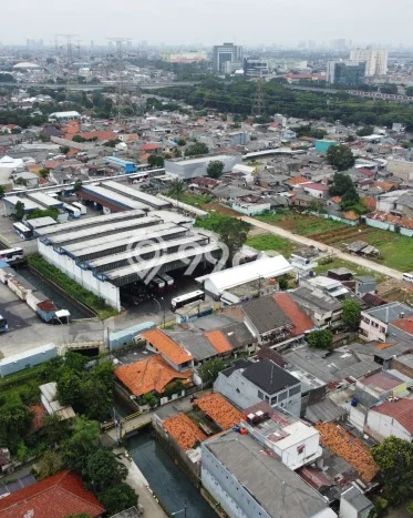 Rumah Modern 9 KT LT 223m2 di Cawang Rumah Modern 9 KT LT 223m2 di Cawang