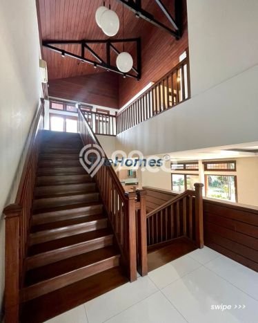 Jual Rumah Luas Megah Dengan View Cantik di Kemang, Jakarta Selatan Jual Rumah Luas Megah Dengan View Cantik di Kemang, Jakarta Selatan