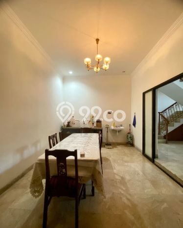 Rumah Mewah Siap Huni LT 432m2 di Tebet, Jakarta Selatan Rumah Mewah Siap Huni LT 432m2 di Tebet, Jakarta Selatan