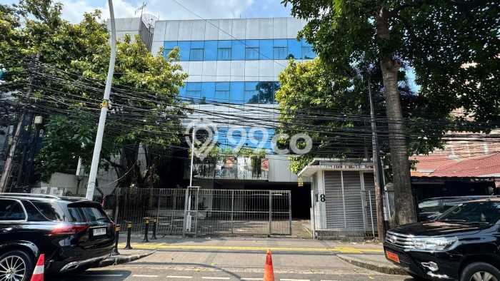 Kantor Strategis di Menteng, Luas 2560m², Area Komersial, Lokasi Ramai Kantor Strategis di Menteng, Luas 2560m², Area Komersial, Lokasi Ramai