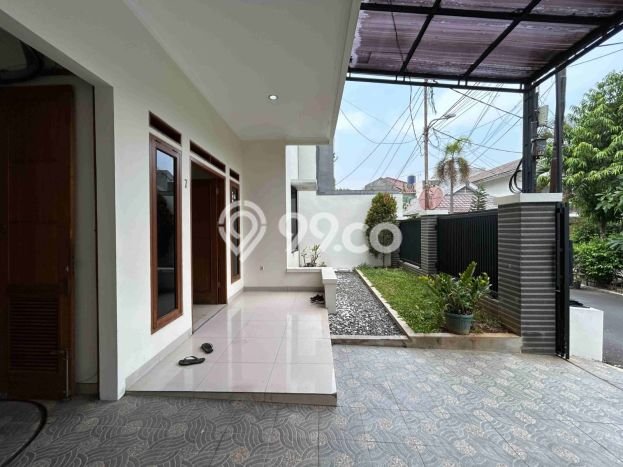 Rumah LT 151m² / LB 200m² Dekat Rumah Sakit di Tebet, Jakarta Selatan Rumah LT 151m² / LB 200m² Dekat Rumah Sakit di Tebet, Jakarta Selatan