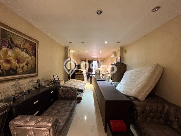 Ruko Bagus LT 132m2 LB 390m2 Dijual di Tebet Jakarta Selatan Ruko Bagus LT 132m2 LB 390m2 Dijual di Tebet Jakarta Selatan