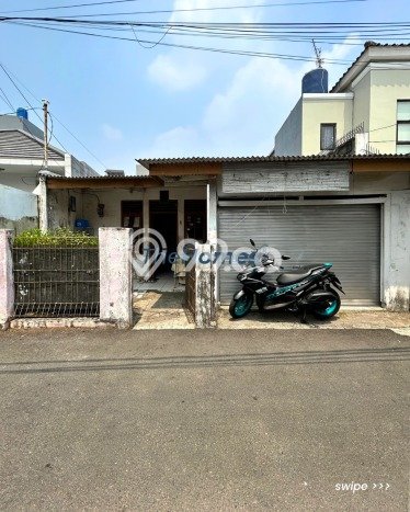 Rumah Mewah Siap Huni LT 183m2 di Tebet, Jakarta Selatan Rumah Mewah Siap Huni LT 183m2 di Tebet, Jakarta Selatan