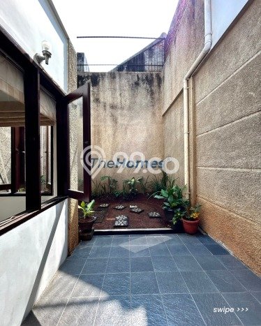 Siap Huni Rumah Mewah 4 Kamar di Tebet Dekat ke Mana Saja Siap Huni Rumah Mewah 4 Kamar di Tebet Dekat ke Mana Saja