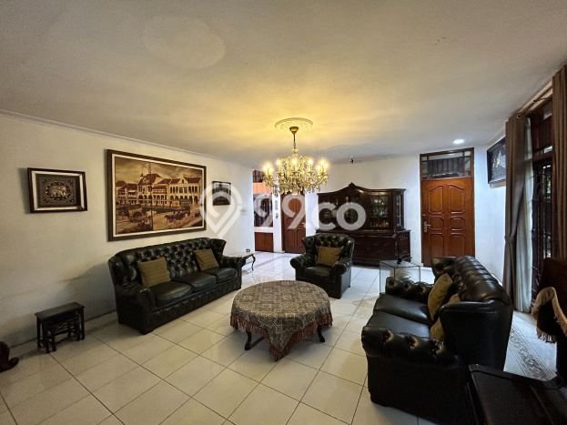 Hunian Mewah Siap Huni LT 492m2 di Tebet, Jakarta Selatan Hunian Mewah Siap Huni LT 492m2 di Tebet, Jakarta Selatan
