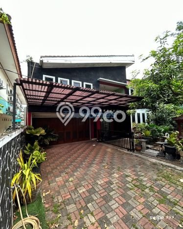 Rumah di Tebet, Jakarta Selatan, Luas 424m² Bangunan 300m² Rumah di Tebet, Jakarta Selatan, Luas 424m² Bangunan 300m²