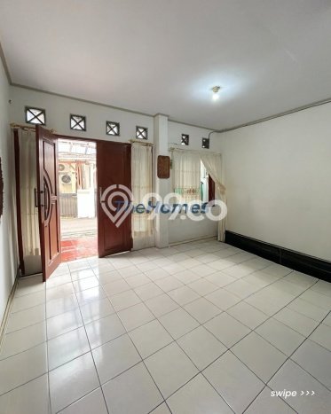 Siap Huni Hunian Elit 5 Kamar di Tebet Dekat ke Mana Pun Siap Huni Hunian Elit 5 Kamar di Tebet Dekat ke Mana Pun