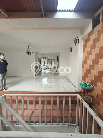 Rumah Luas Asri 3 KT Siap Pakai di Cawang Jakarta Timur Rumah Luas Asri 3 KT Siap Pakai di Cawang Jakarta Timur