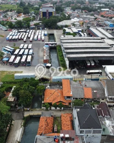Rumah Modern 9 KT LT 223m2 di Cawang Rumah Modern 9 KT LT 223m2 di Cawang
