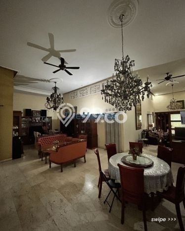 Rumah di Tebet, Jakarta Selatan, Luas 424m² Bangunan 300m² Rumah di Tebet, Jakarta Selatan, Luas 424m² Bangunan 300m²